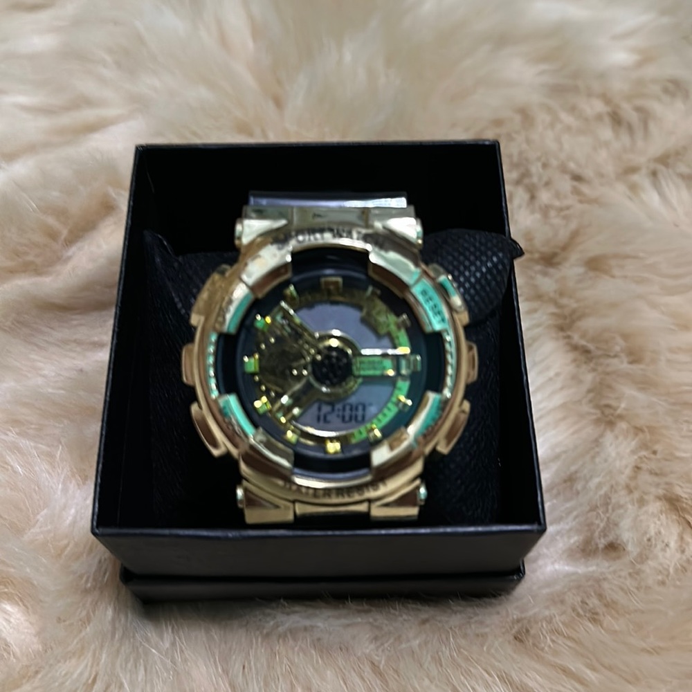Men’s Black and Goldtone Sporty Watch